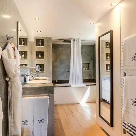 Le Yaca 5* سان تروبيه